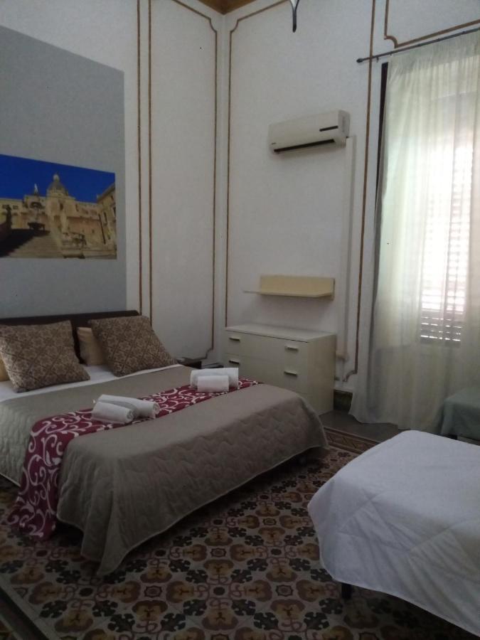 Locami Palermo Centro Rooms Εξωτερικό φωτογραφία