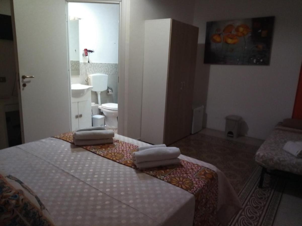 Locami Palermo Centro Rooms Εξωτερικό φωτογραφία